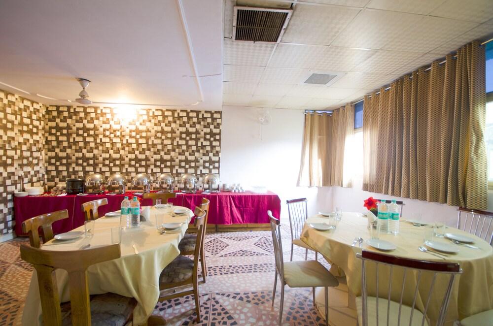 Hotel Pablas International Delhi  Exterior foto