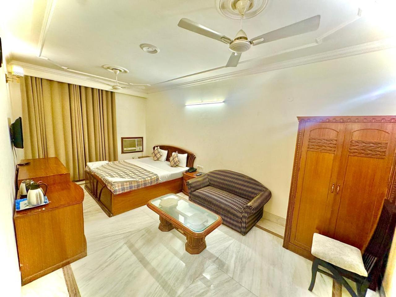 Hotel Pablas International Delhi  Exterior foto
