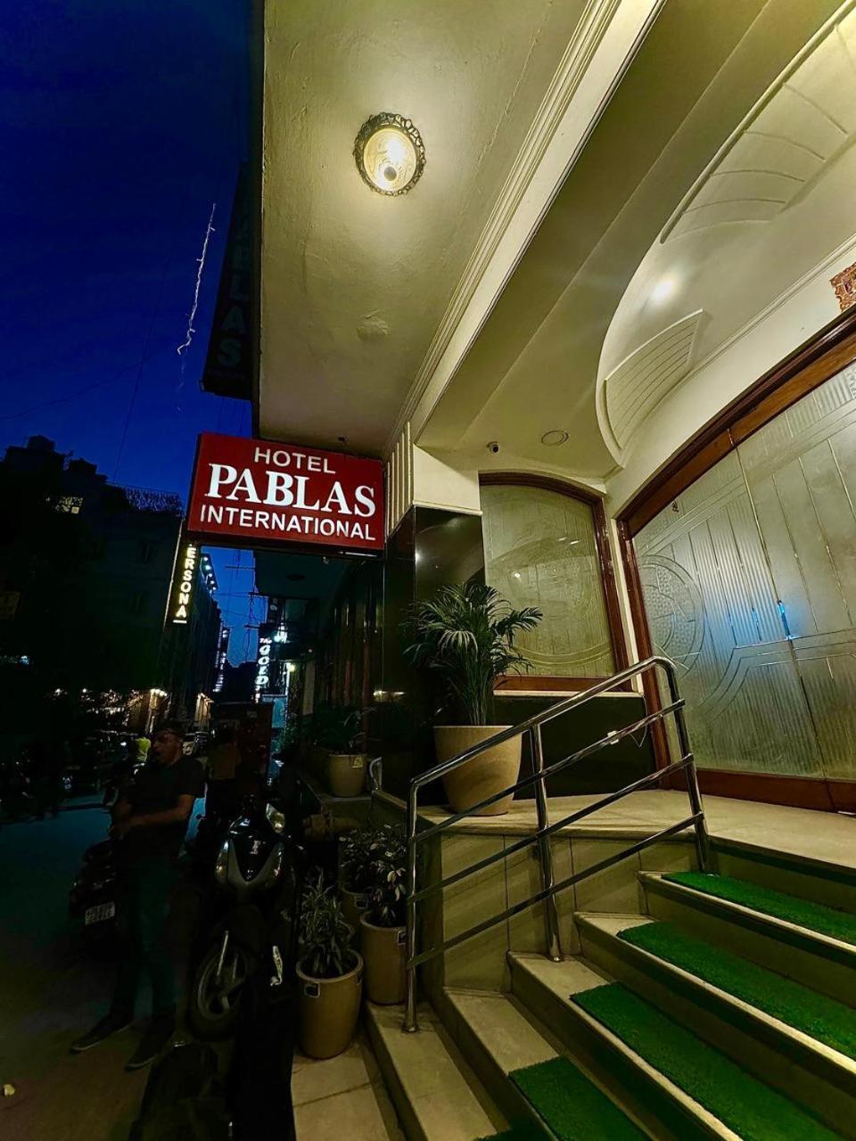 Hotel Pablas International Delhi  Exterior foto